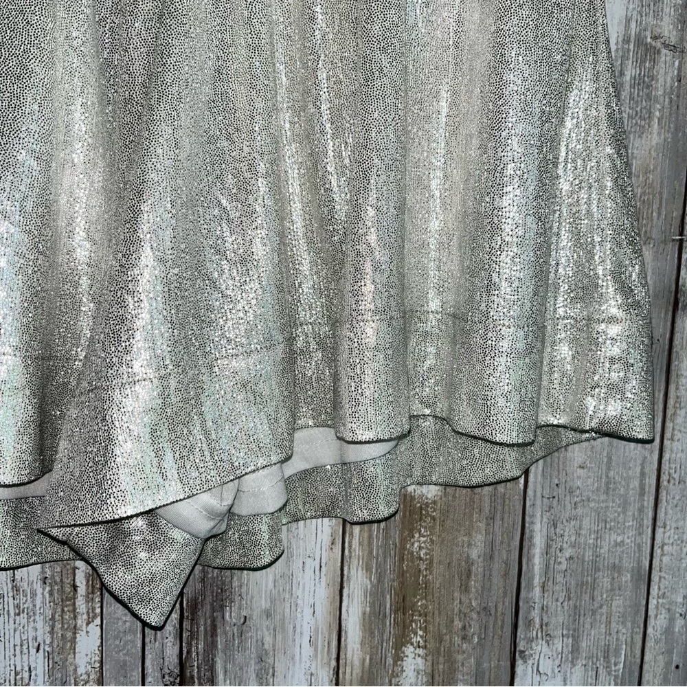 TCEC Silver Smocked High Waist Shorts - Picture 3 of 5